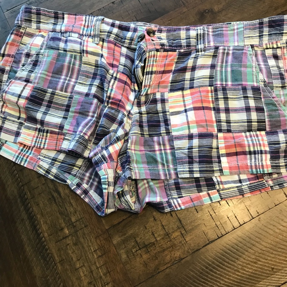 American Eagle plaid shorts